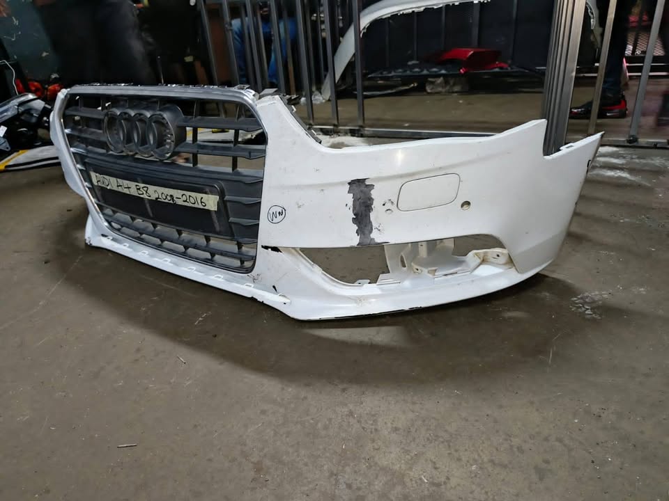Audi A4 B8 Preface 2008-2016 front bumper - Private Seller Audi A4 B8 Preface 2008-2016 front bumper - Private Seller