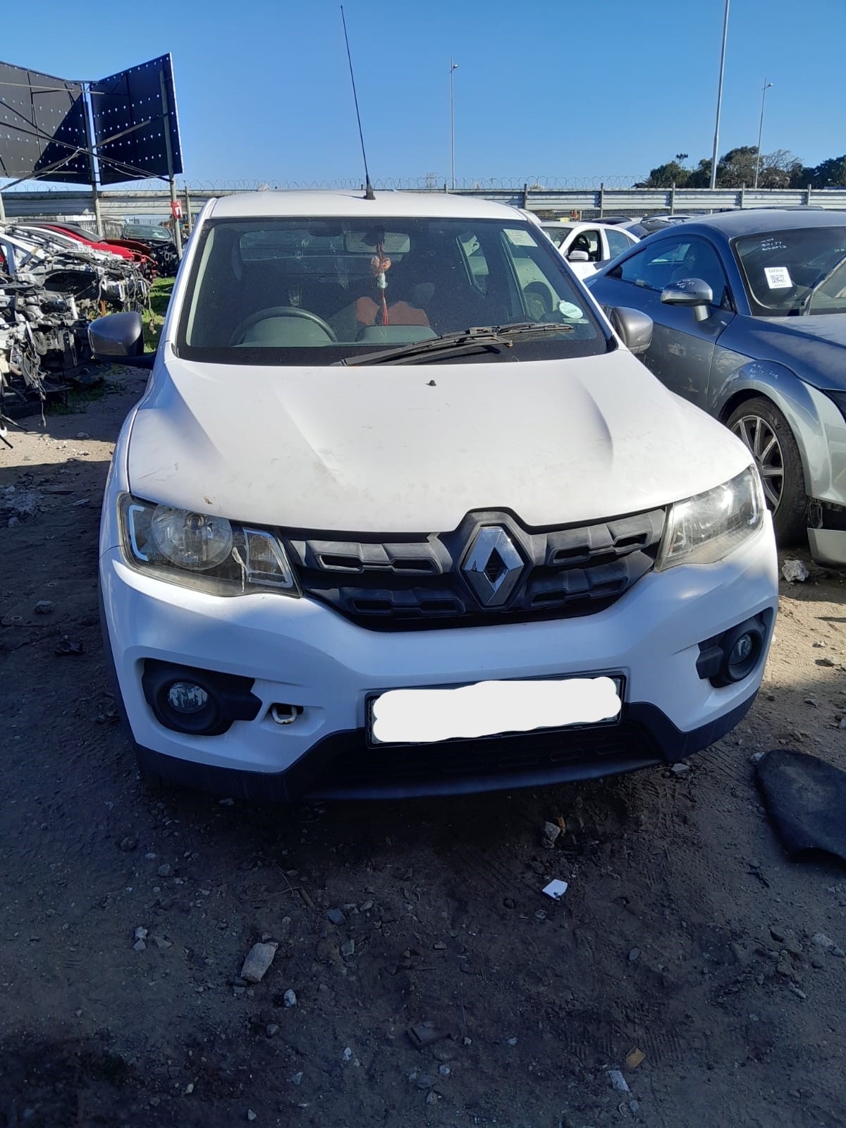 RENAULT DYNAMIC 1.0 2017 NOW STRIPPING FOR SPARES - Private Seller