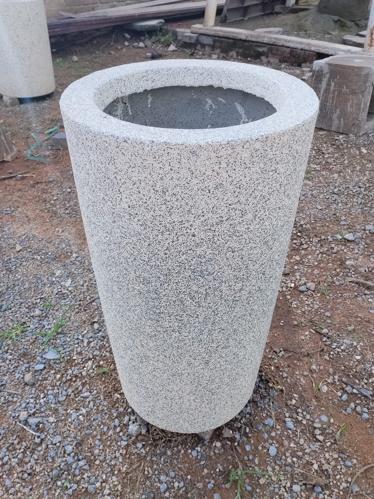 Pots, paving, wall cladding | Junk Mail