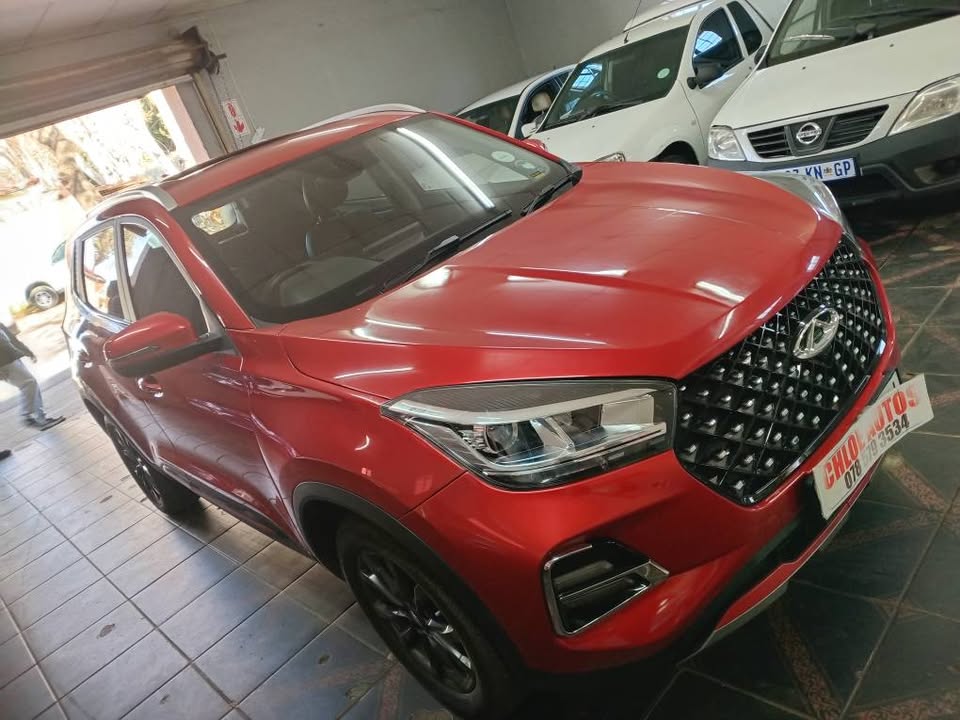 2023 Chery Tiggo4pro 1.5T Elite Automatic, Petrol  Maroon, Sunroof, Leather interior, reverse