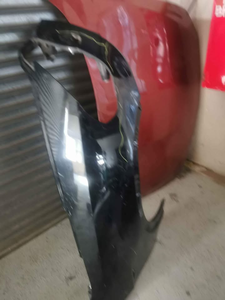 Right front fender for BMW X6 E71 - Private Seller Right front fender for BMW X6 E71 - Private Seller