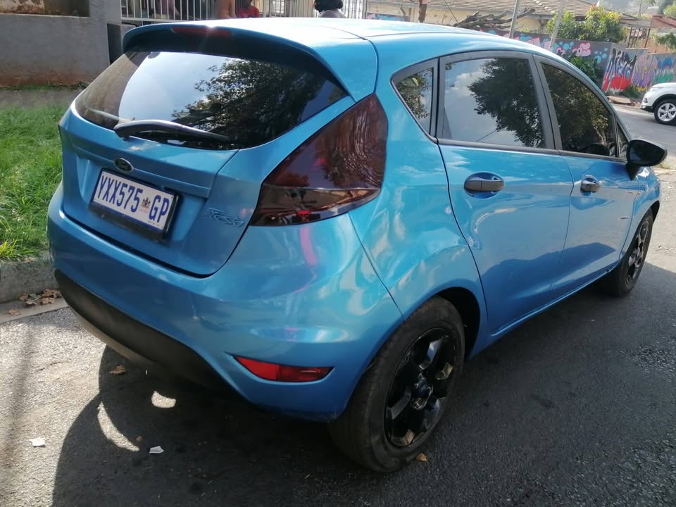 2011 Ford fiesta 1.6