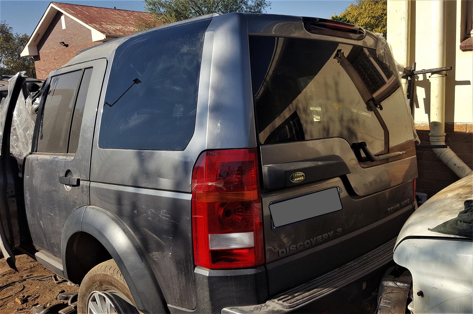 Land Rover Discovery 3 Tail Door for sale | AUTO EZI - Private Seller