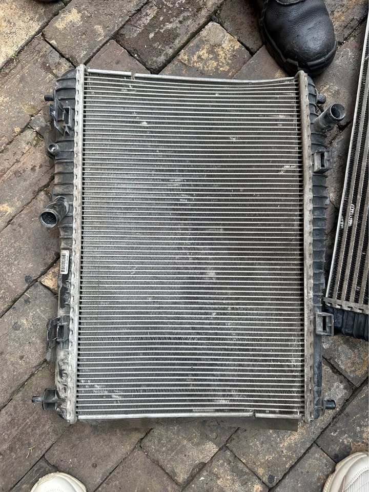 Ford fiesta radiator - Private Seller Ford fiesta radiator - Private Seller
