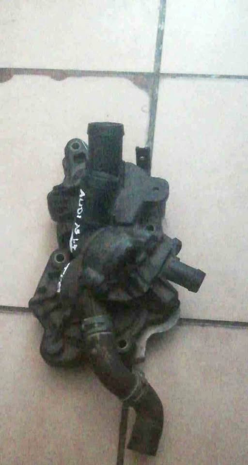 Audi A3 TFSI thermostat housing selling - Private Seller Audi A3 TFSI thermostat housing selling - Private Seller
