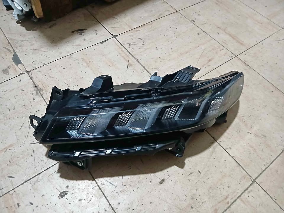 Suzuki fronx headlight - Private Seller Suzuki fronx headlight - Private Seller