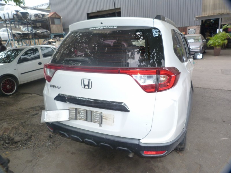 Honda BR-V 1.5 Manual White - 2016 STRIPPING FOR SPARES - Private Seller Honda BR-V 1.5 Manual White - 2016 STRIPPING FOR SPARES - Private Seller