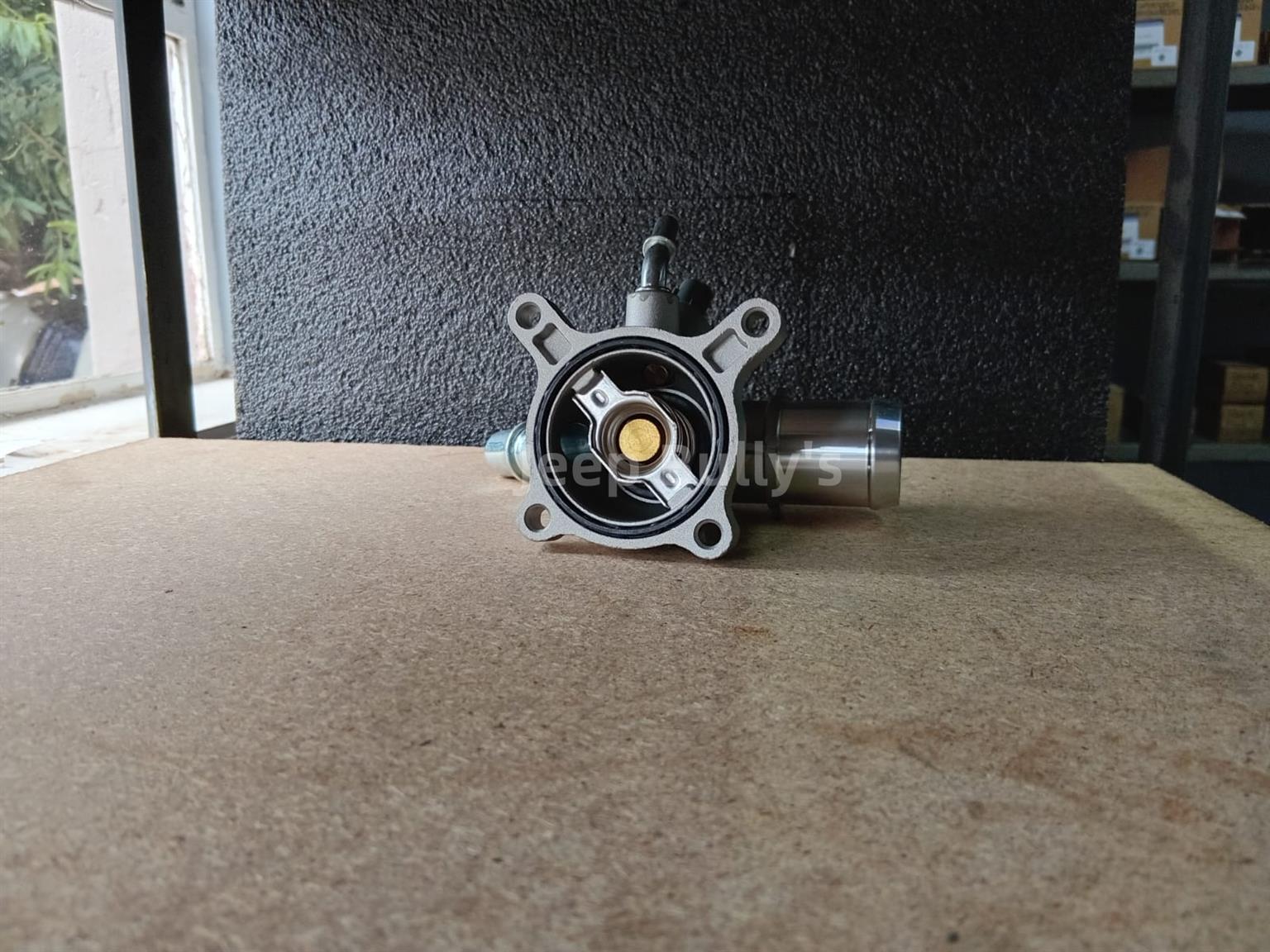 Brand New Aluminium Thermostat For 2.4 Jeep Cherokee Kl - Private Seller Brand New Aluminium Thermostat For 2.4 Jeep Cherokee Kl - Private Seller