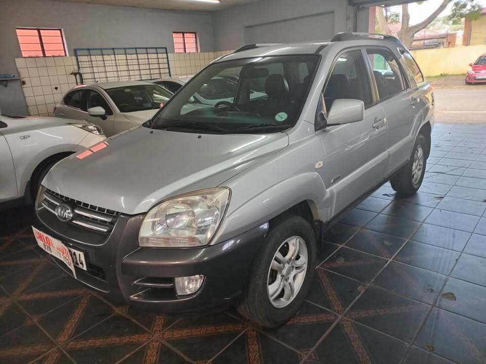 2006 Kia Sportage V6 4x4 Automatic, Silver Service book 127,000km
