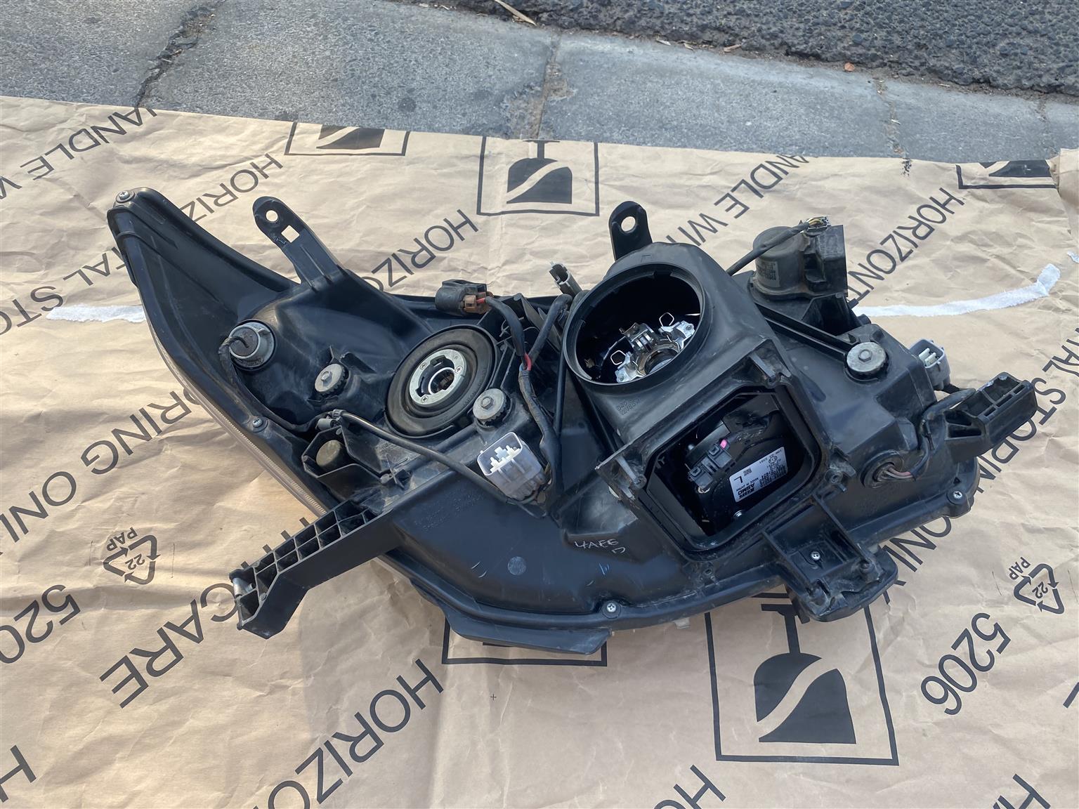 2014 TOYOTA LAND CRUISER PRADO HEADLIGHT LEFT SIDE FOR SALE