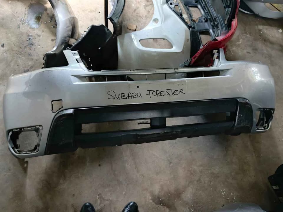 SUBARU FORESTER FRONT BUMPER - Private Seller SUBARU FORESTER FRONT BUMPER - Private Seller