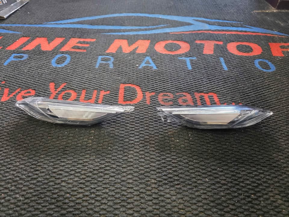 PORSCHE CAYENNE SIDE INDICATORS FOR SALE - Private Seller