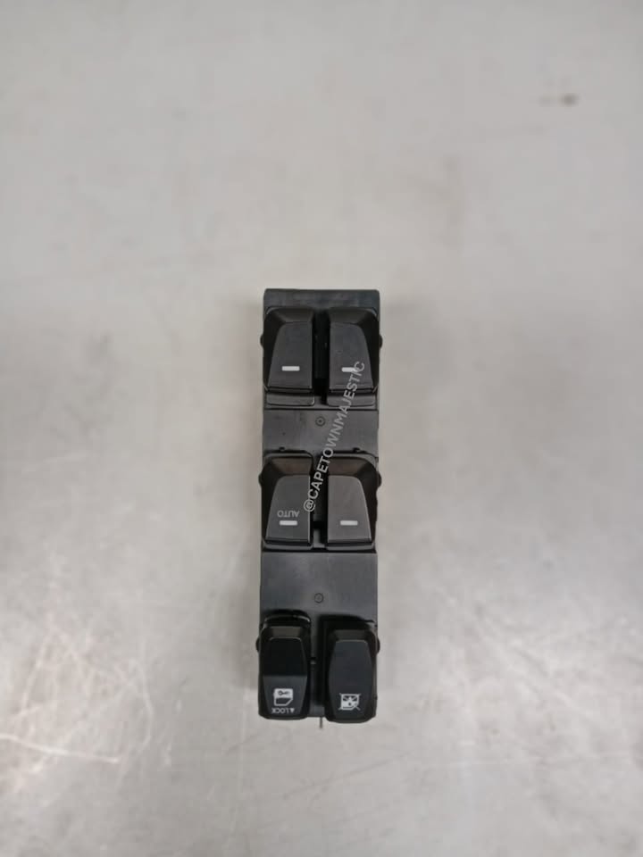 HYUNDAI IX35 NEW MAIN WINDOW SWITCH FOR SALE - Private Seller HYUNDAI IX35 NEW MAIN WINDOW SWITCH FOR SALE - Private Seller