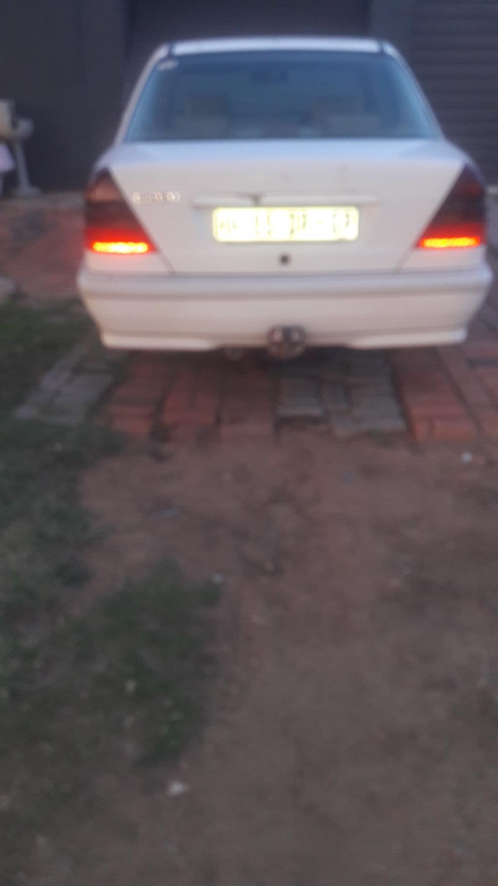 2000 Merc C200