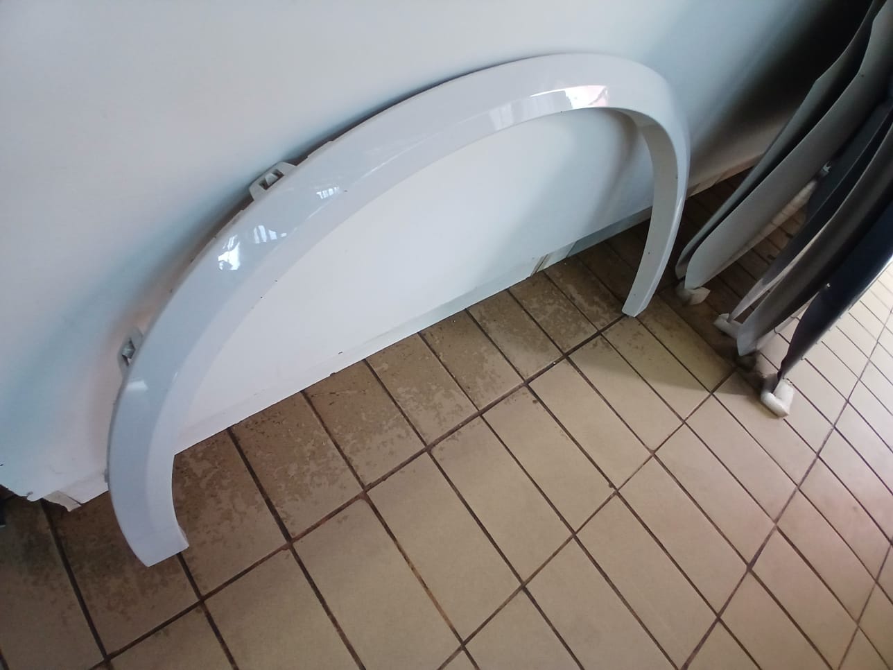 G05 X5 BMW WHEEL ARCH FRONT LEFTSIDE - Private Seller G05 X5 BMW WHEEL ARCH FRONT LEFTSIDE - Private Seller