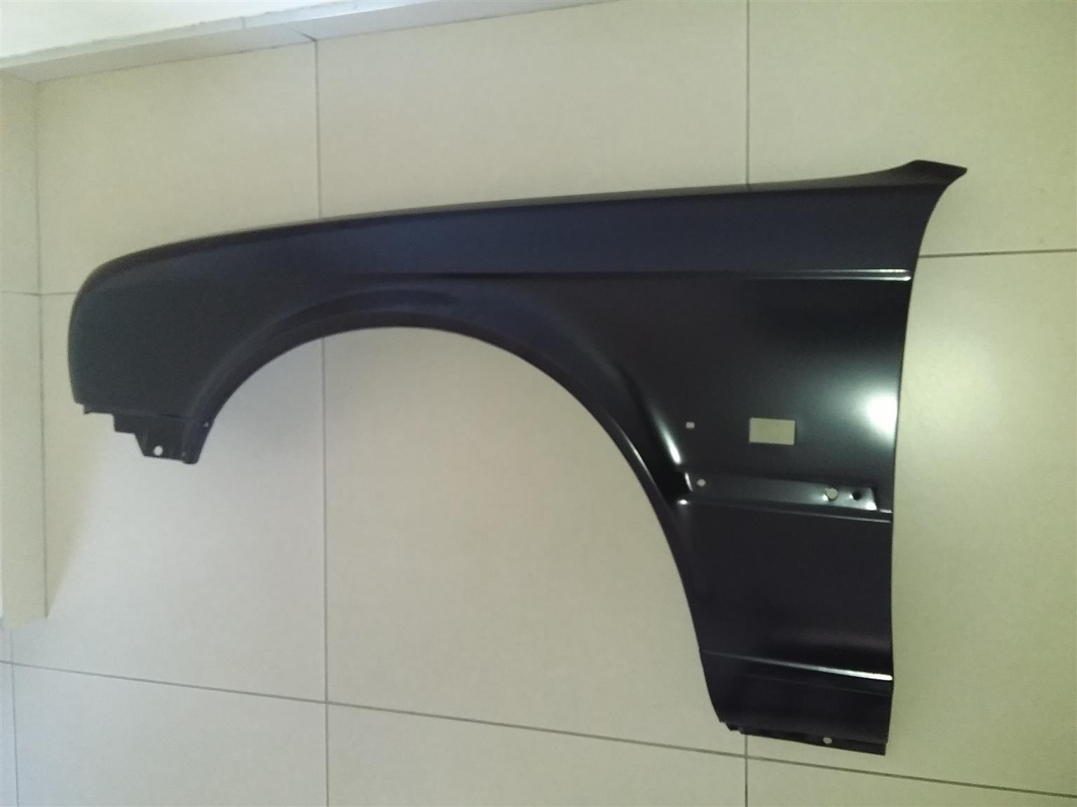 BMW E30 BRAND NEW FENDERS FOR SALE 