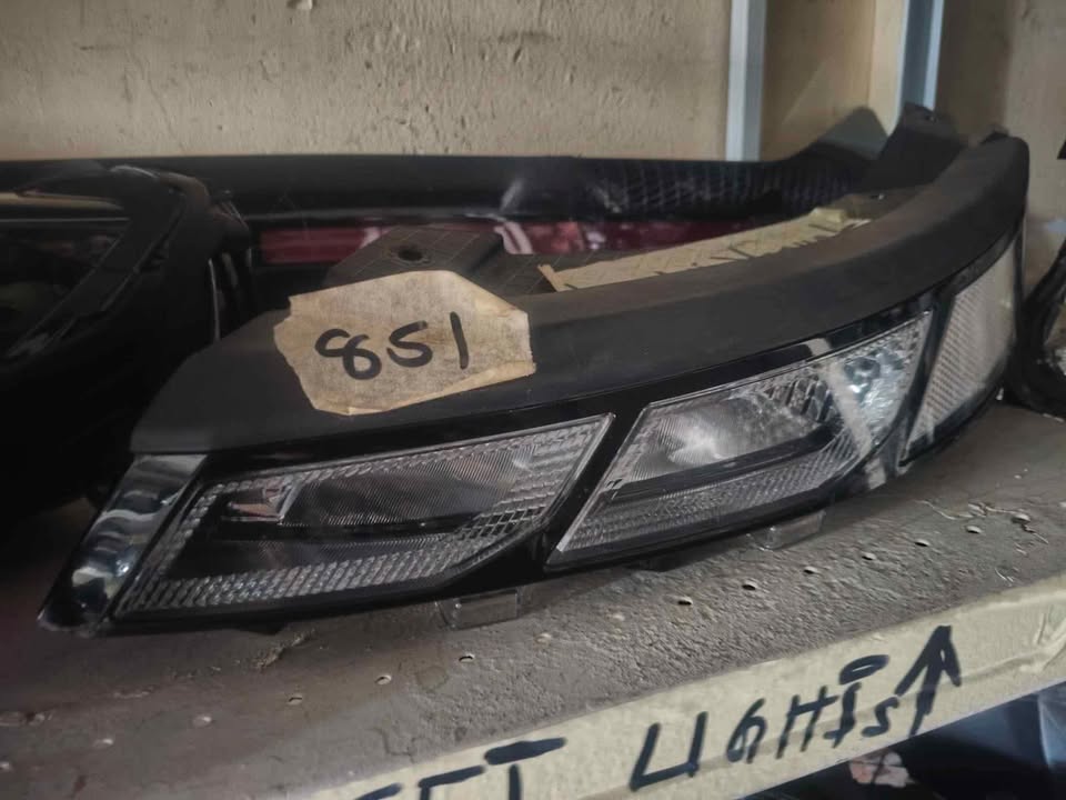 Hyundai Venue left upper headlight - Private Seller Hyundai Venue left upper headlight - Private Seller