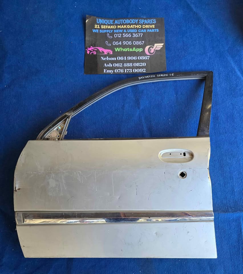 Daihatsu Sirion Left Front Door Daihatsu Sirion Left Front Door