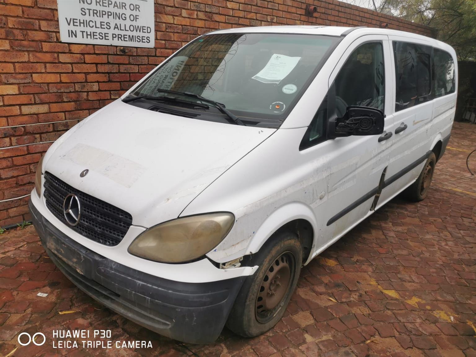 2009 Mercedes Vito 115 manual diesel stripping used parts