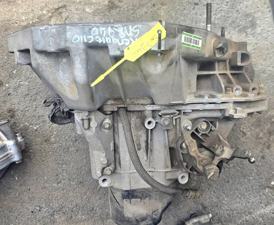 Renault Clio 3 Gearbox Good Condition - Private Seller Renault Clio 3 Gearbox Good Condition - Private Seller