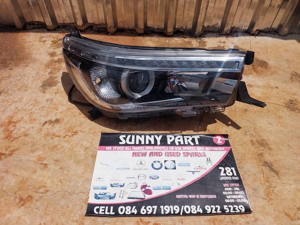 Toyota Hilux GD6 Headlight - Private Seller Toyota Hilux GD6 Headlight - Private Seller