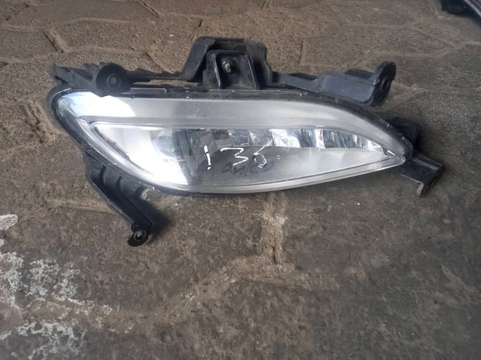 Hyundai SONATA Fog lights Pair - Private Seller Hyundai SONATA Fog lights Pair - Private Seller