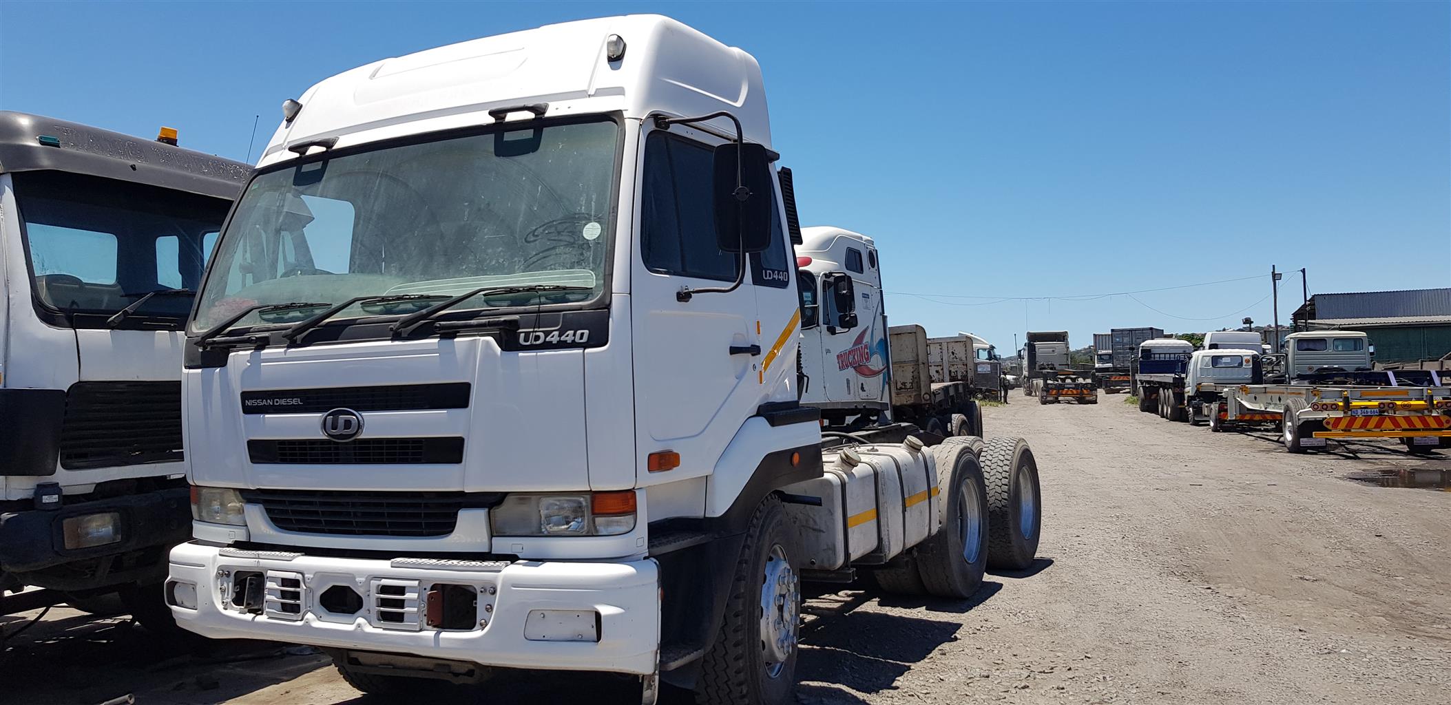 Nissan UD 440 Truck Tractor Negotiable 