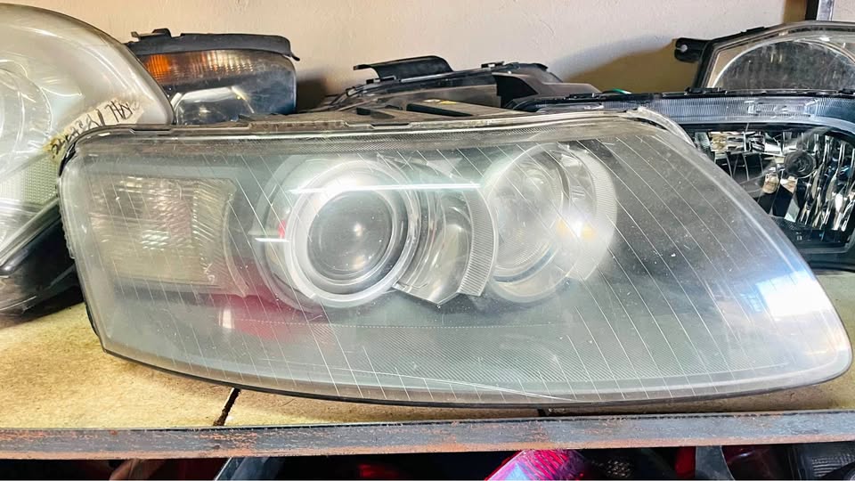 Audi A6 C6 Headlight 2005/08 - Private Seller Audi A6 C6 Headlight 2005/08 - Private Seller