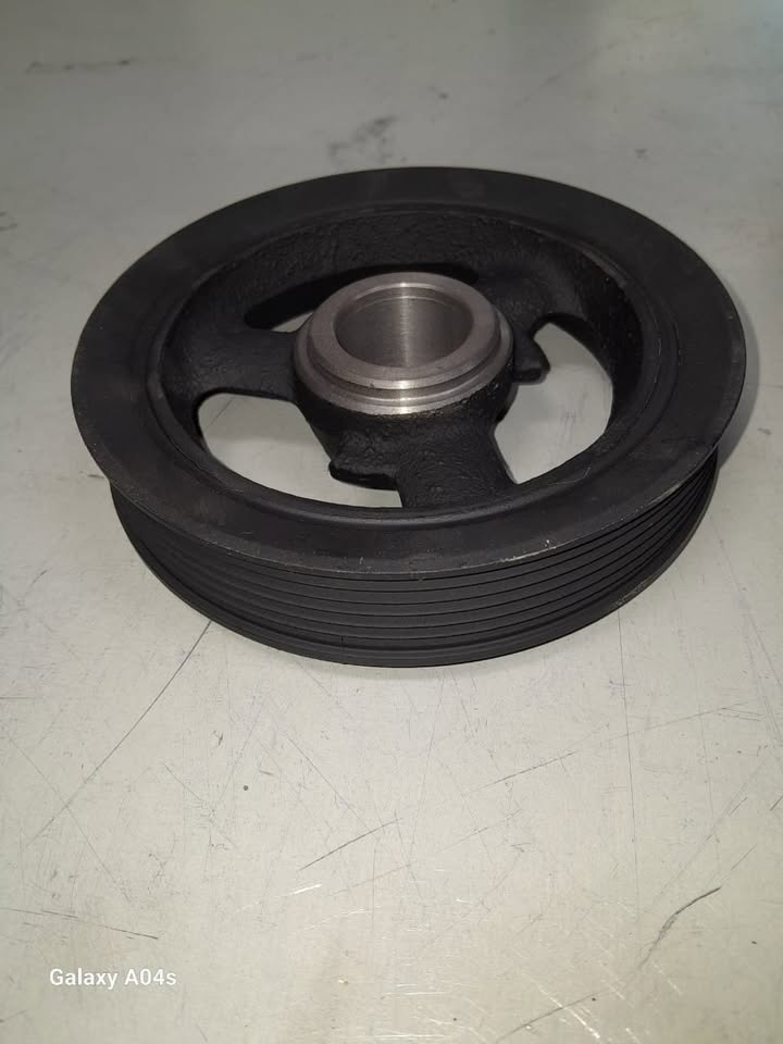 MINI-COOPER R50 OR R52 1.6 CRANK PULLY FOR SALE - Private Seller