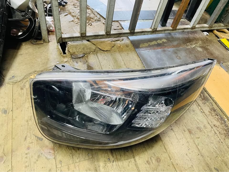 Kia Picanto headlight 2017/21 - Private Seller Kia Picanto headlight 2017/21 - Private Seller