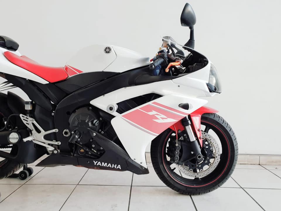 STUNNING YAMAHA R1 - Private Seller STUNNING YAMAHA R1 - Private Seller