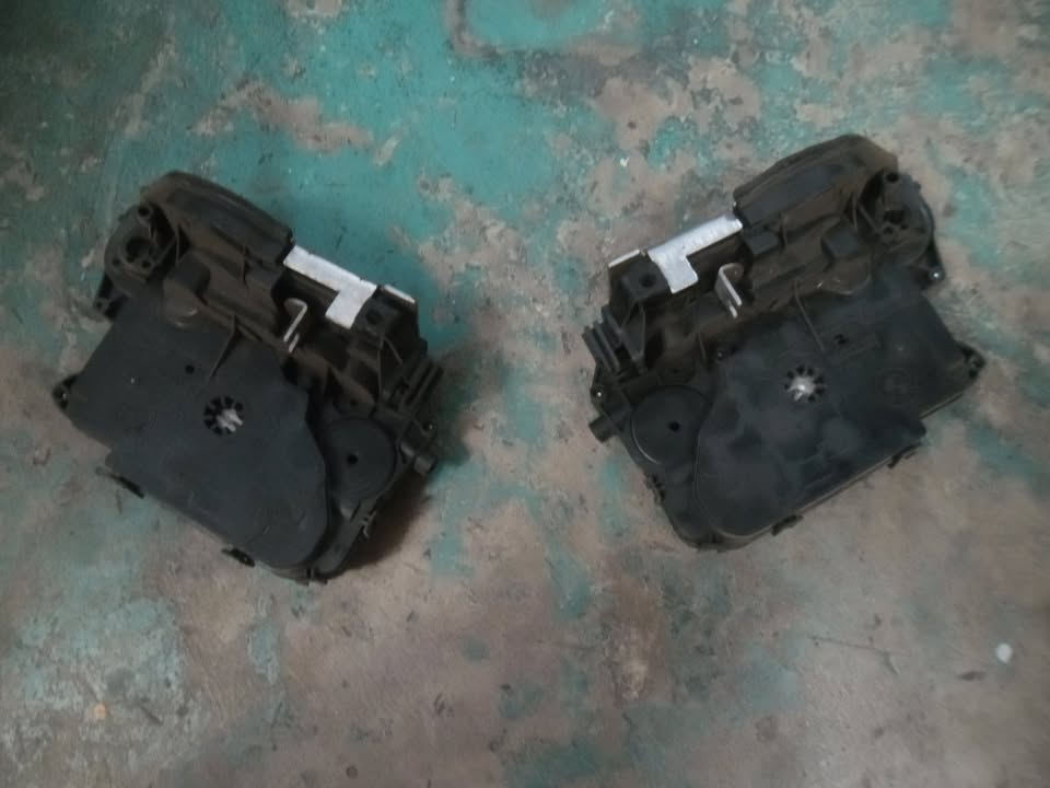 BMW E90 doorlocks for sale - SPECIAL - - Private Seller