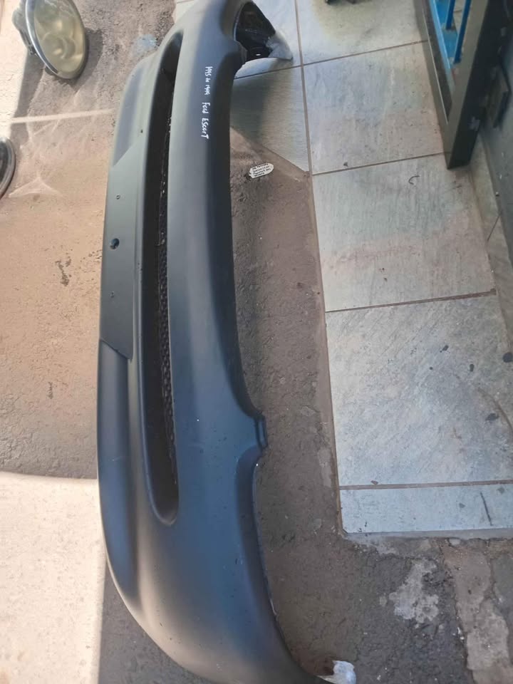 1995 to 1999 ford escort front bumper for sale @ circle 7 used parts - Private Seller