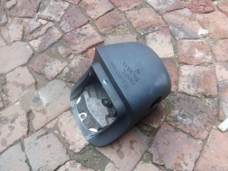 Opel gamma steering cover - Private Seller