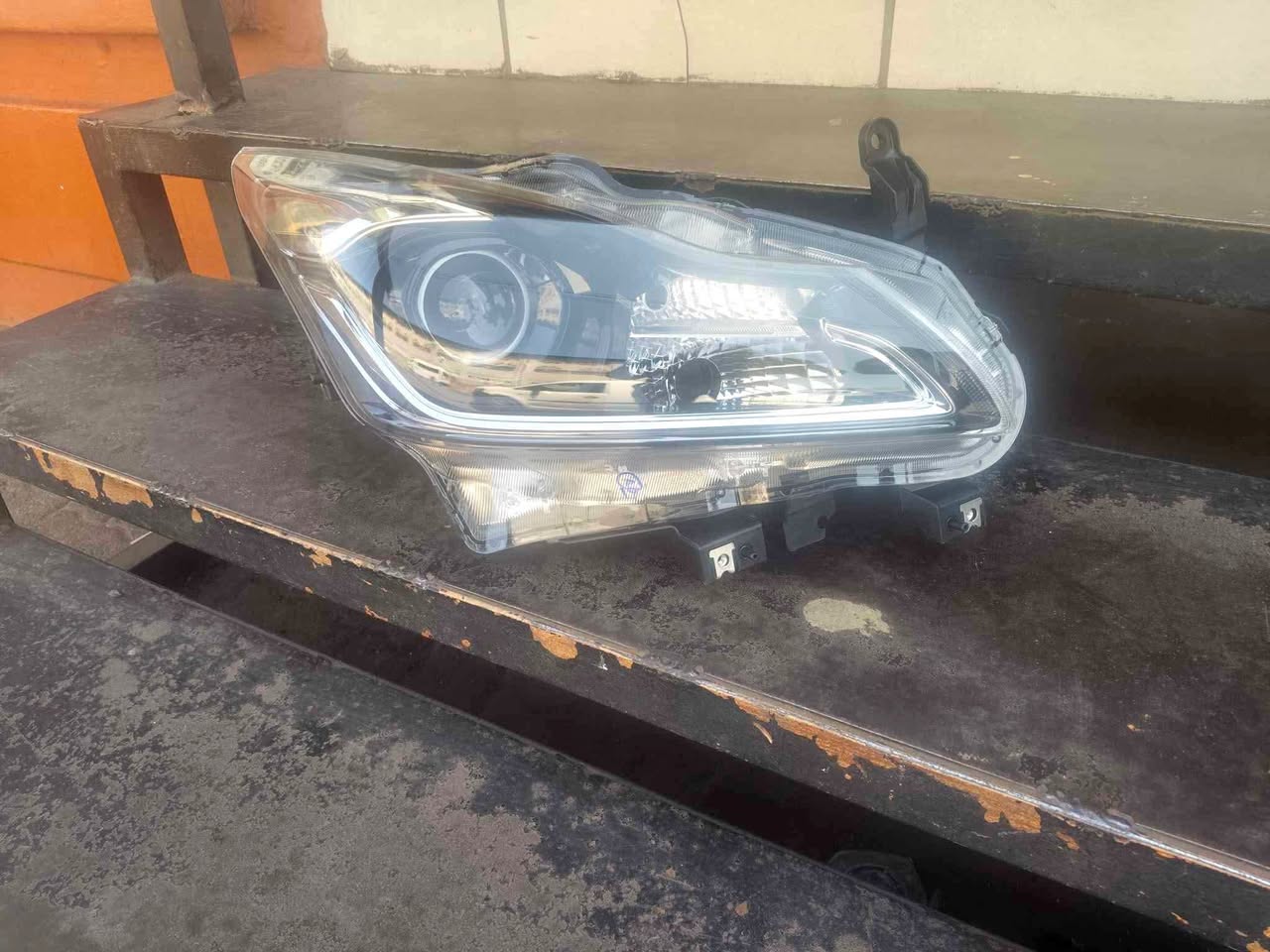Toyota starlet/Suzuki Baleno right headlight - Private Seller Toyota starlet/Suzuki Baleno right headlight - Private Seller