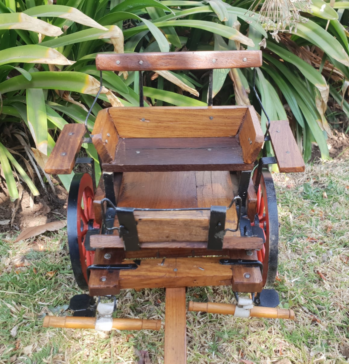 Vintage Hand Made Model 'Kapkar' (buggie)