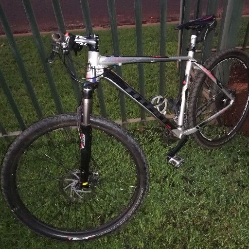 titan expert 29er