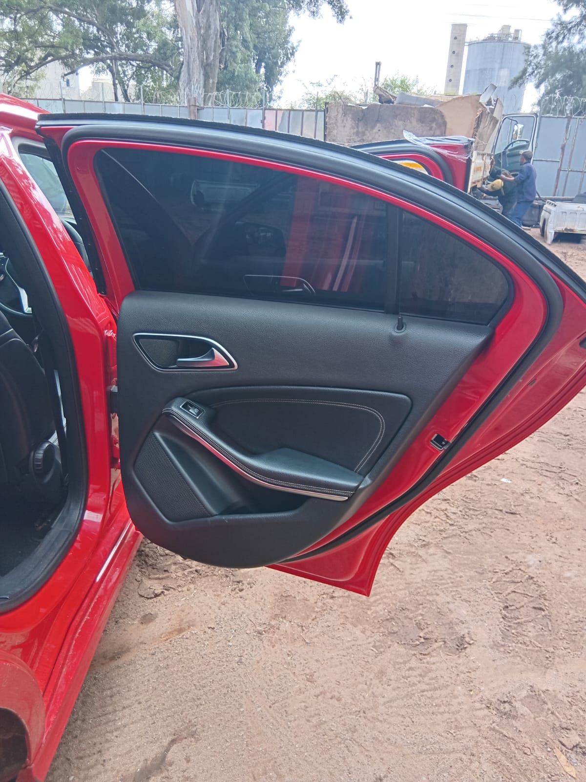 USED MERCEDES A180 CDI DOORS FOR SALE - Private Seller