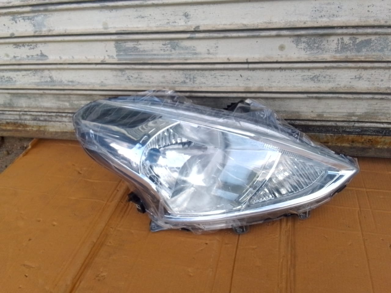 (2017-2021) NISSAN ALMERA RHS NORMAL HEADLIGHT FOR SALE - Private Seller