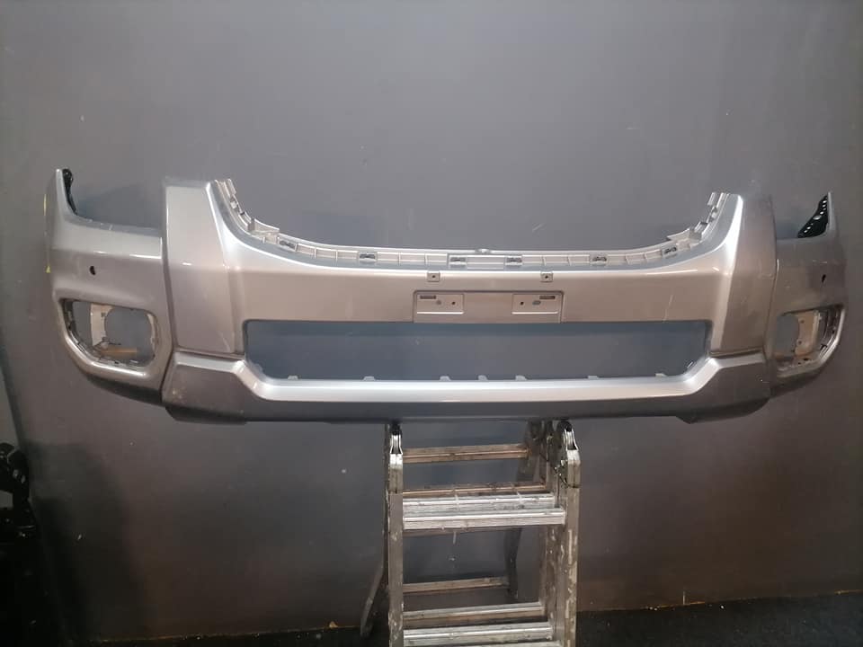 Ford Ranger T9 silver bumper DM or contact number in the description for assistance. - Private Seller