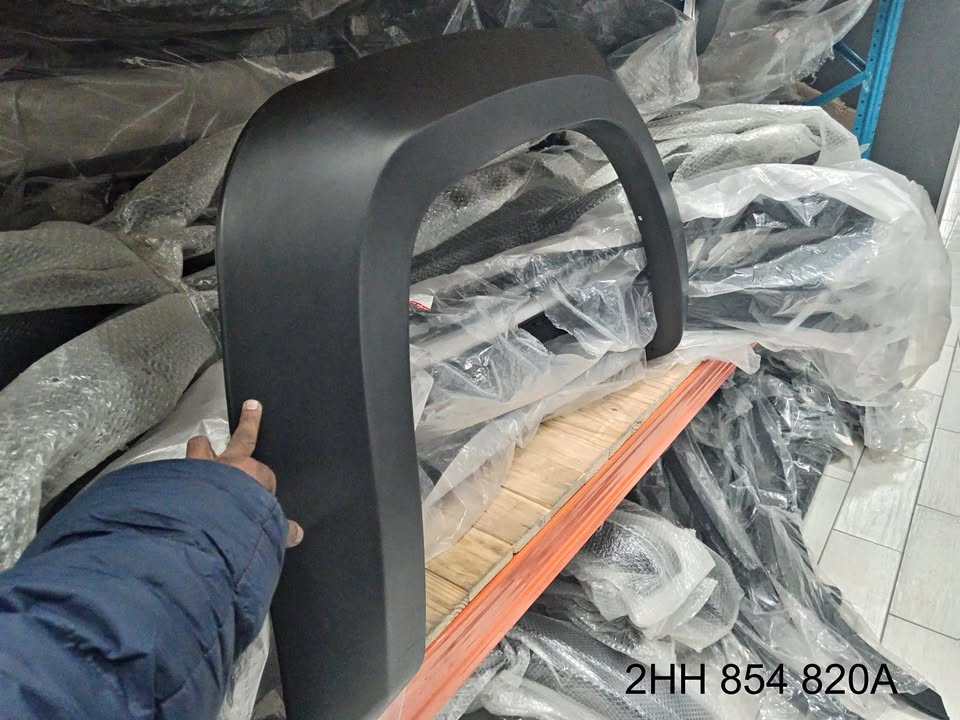 Right Rear wheel Arch Cover Trim for the VW Amarok 2010-20 - Private Seller Right Rear wheel Arch Cover Trim for the VW Amarok 2010-20 - Private Seller