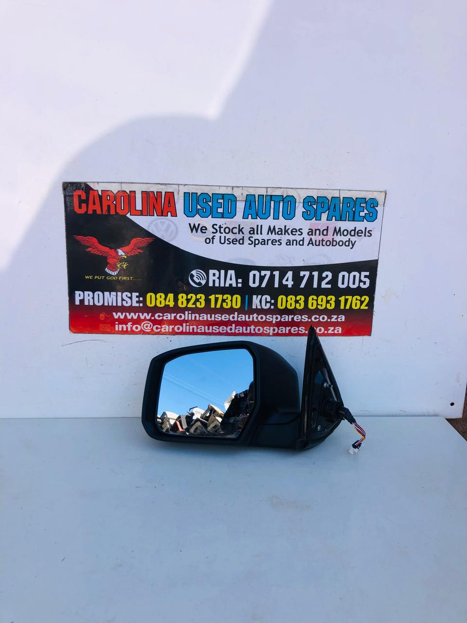 Mitsubishi Pajero Sport left side mirror (2015-2020) - Private Seller Mitsubishi Pajero Sport left side mirror (2015-2020) - Private Seller