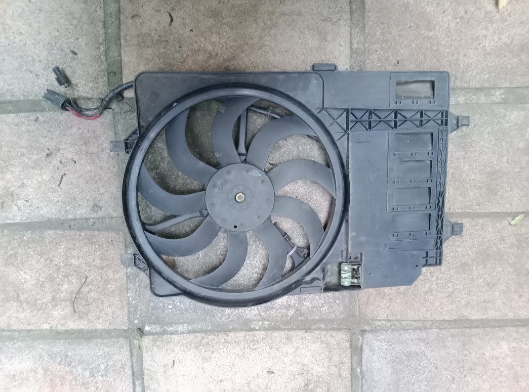 Mini Cooper Radiator Fan - Private Seller Mini Cooper Radiator Fan - Private Seller