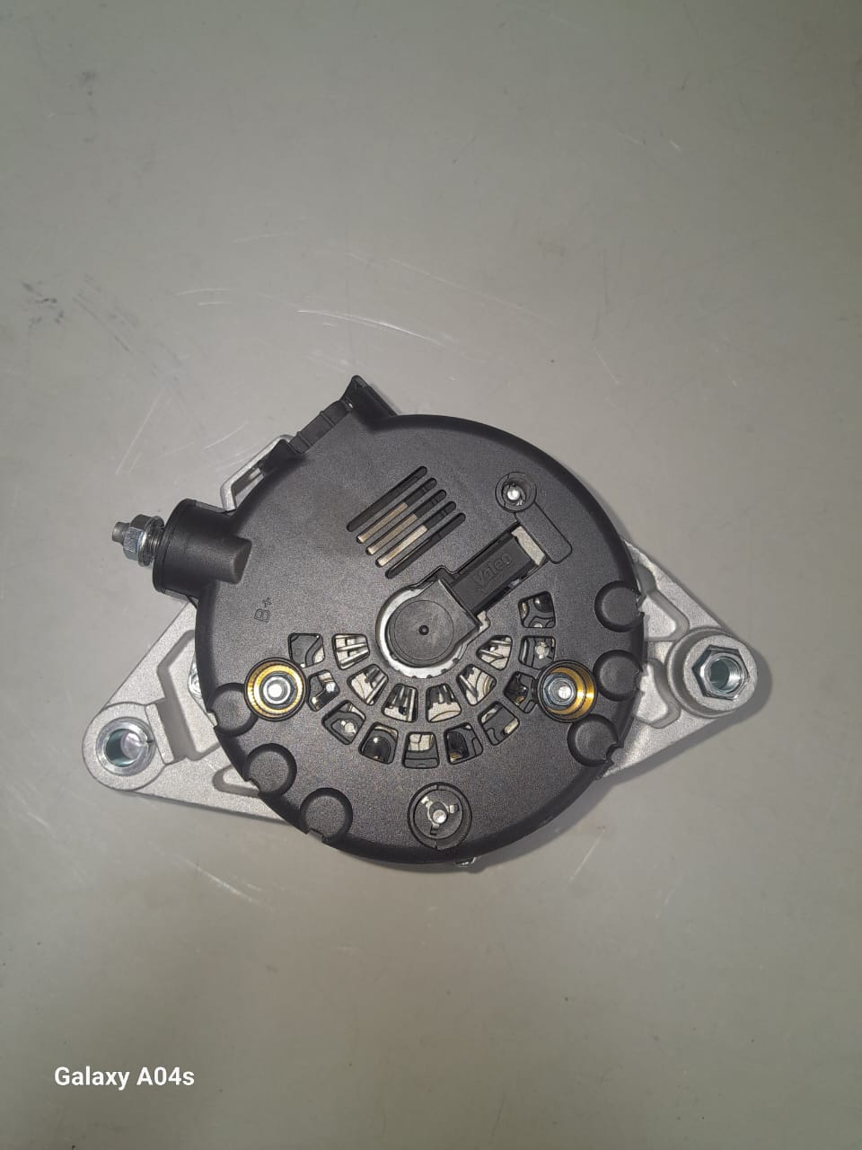 HYUNDAI H1 OR K2500 D4CB ALTERNATOR FOR SALE - Private Seller