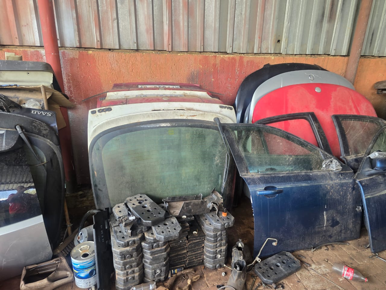 Various Hummer parts for sale
