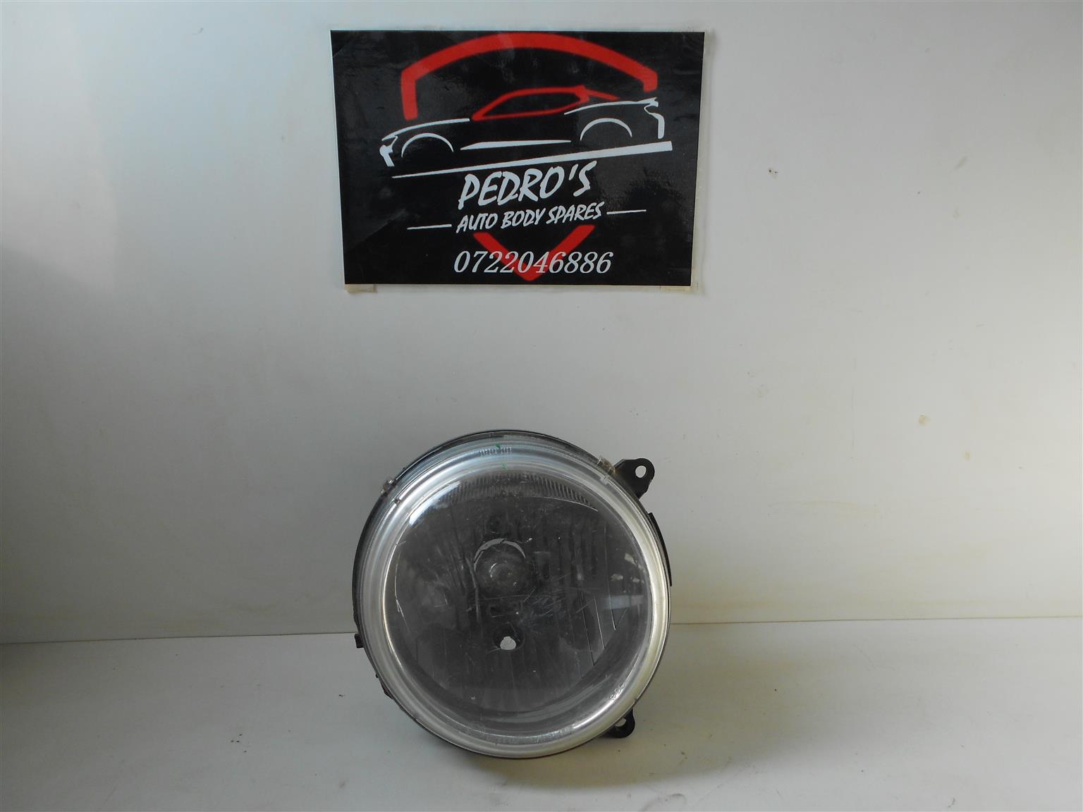 Jeep Cherokee Left Headlight - Private Seller