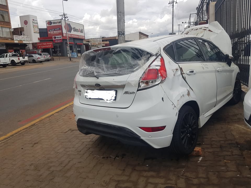 Ford Fiesta Titanium 1.0L 2015 Spares - Private Seller Ford Fiesta Titanium 1.0L 2015 Spares - Private Seller