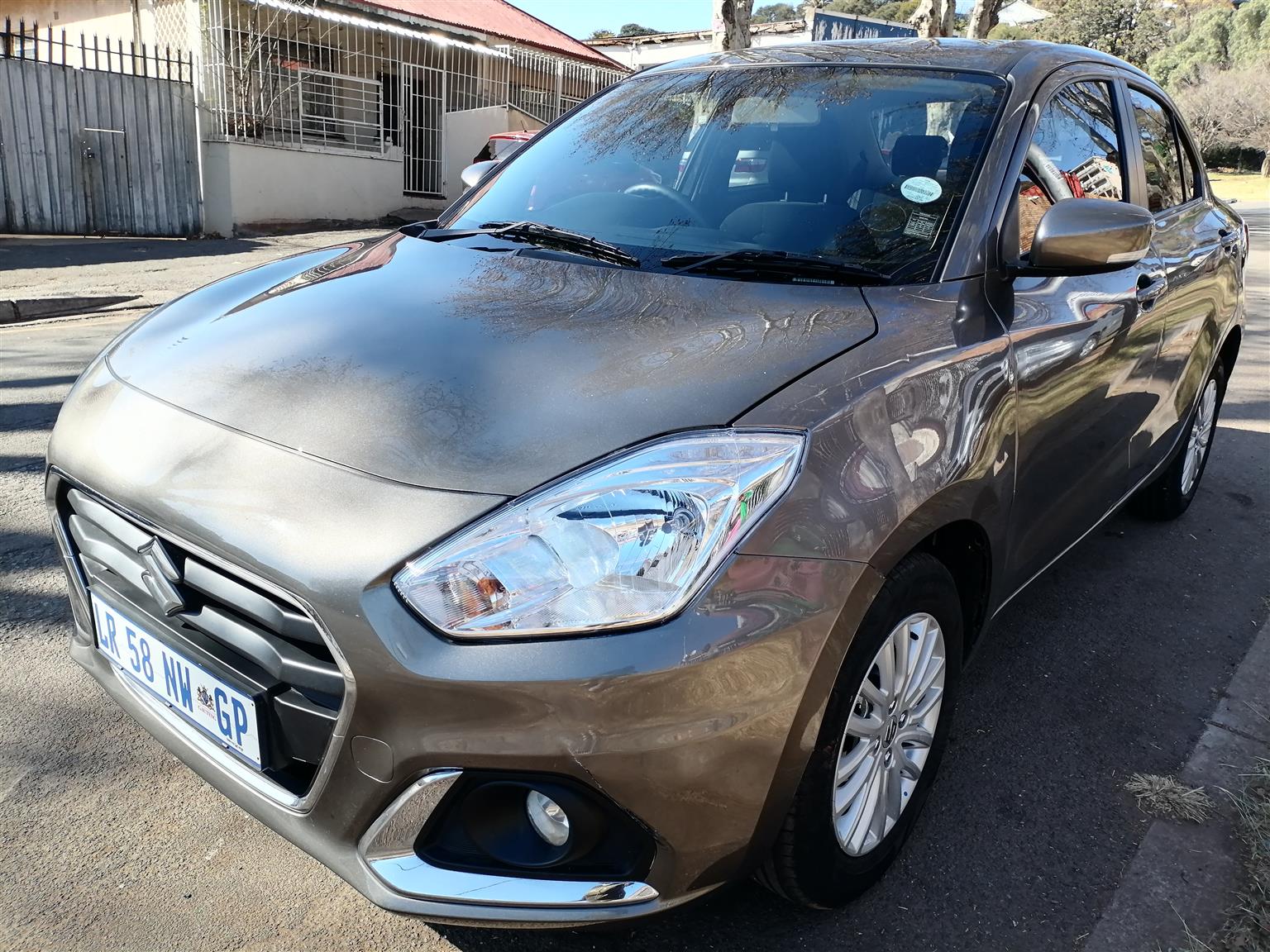 2024 SUZUKI DZIRE 1.2 MANUAL TRANSMISSION IN EXCELLENT CONDITION SERVICE BOOK