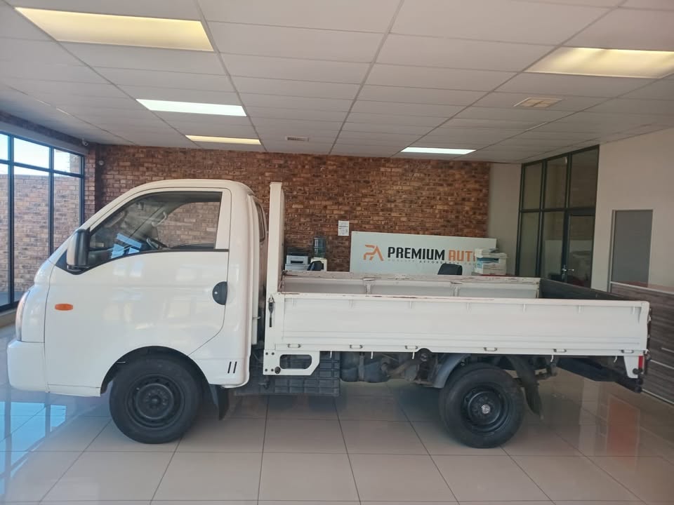 2018 HYUNDAI H100 2.6D