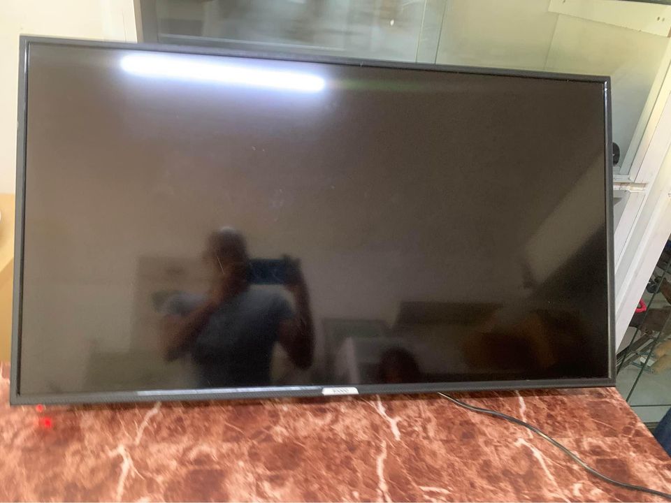 Ecco tv 42 inch with remote